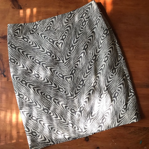 anthropologie wood grain pencil skirt - Picture 3 of 8